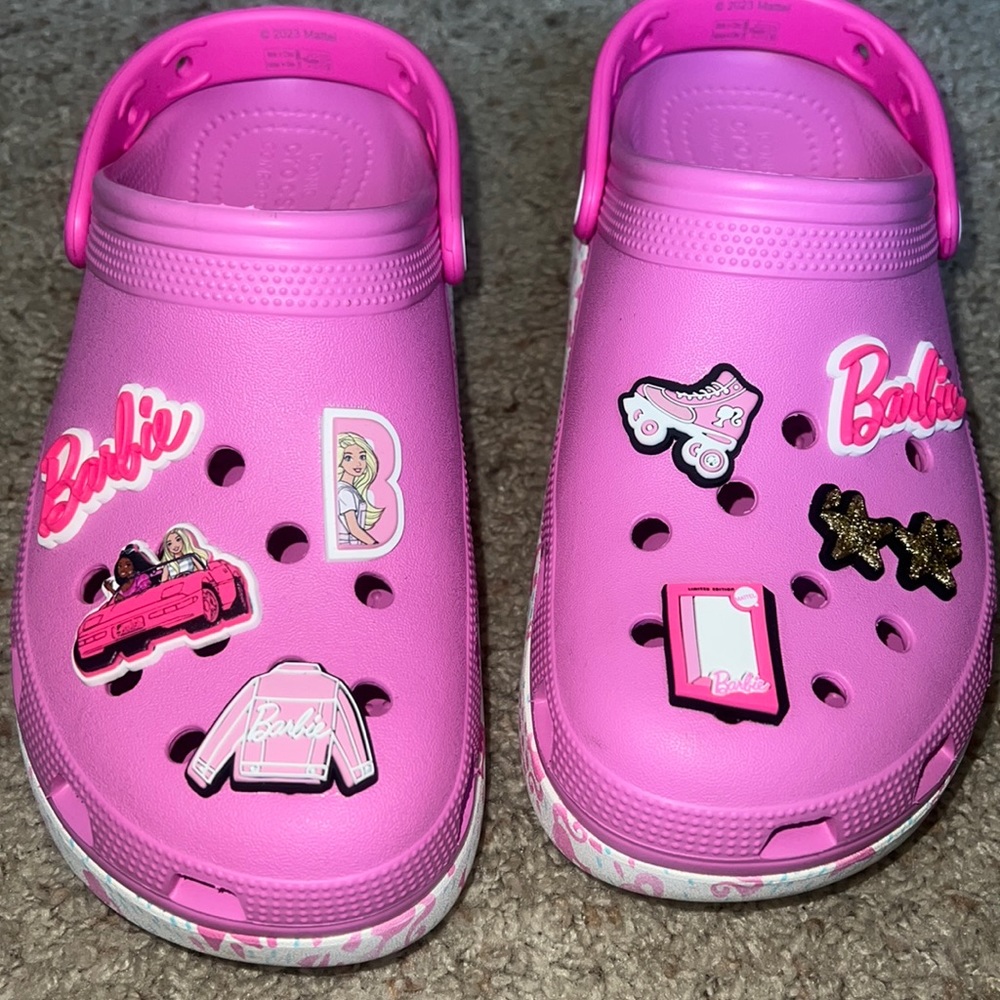 Barbie crocs